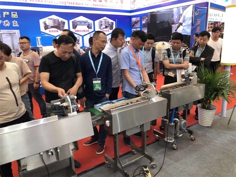 俞氏包裝參加展會(huì)